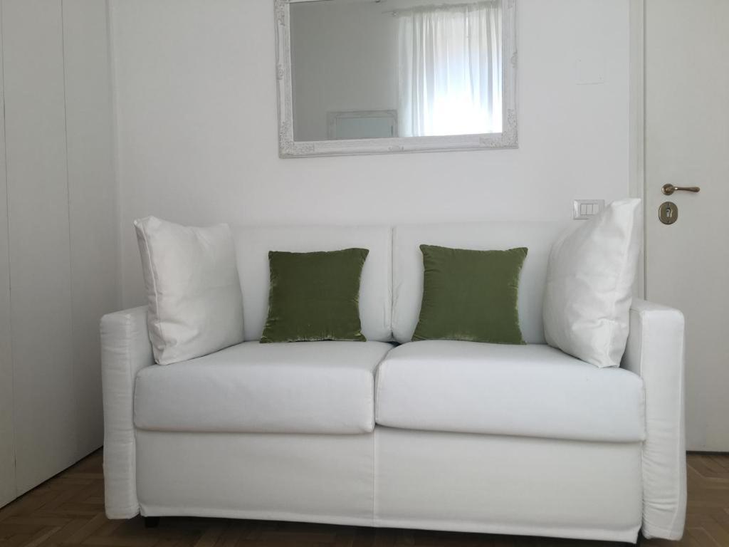 Erida 2 Apartment Spanish Steps Рим Екстериор снимка
